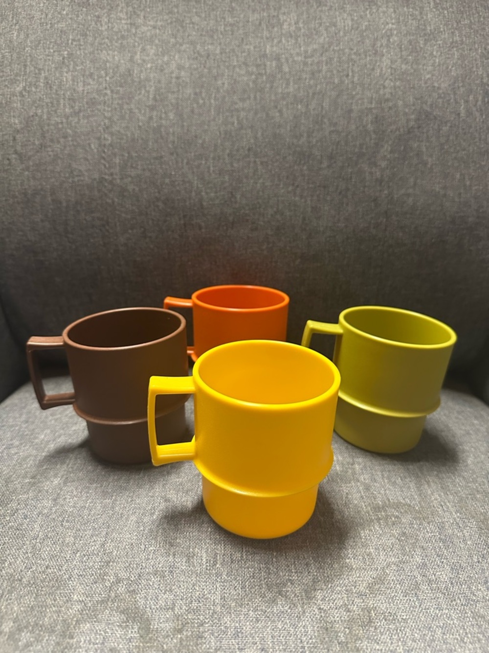 Tupperware Set of 4 Vintage Coffee Mugs - Retro 1970’s Colors - Picture 6 of 7